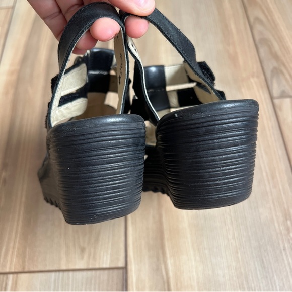 Fly London Leather Sandals - Picture 7 of 9